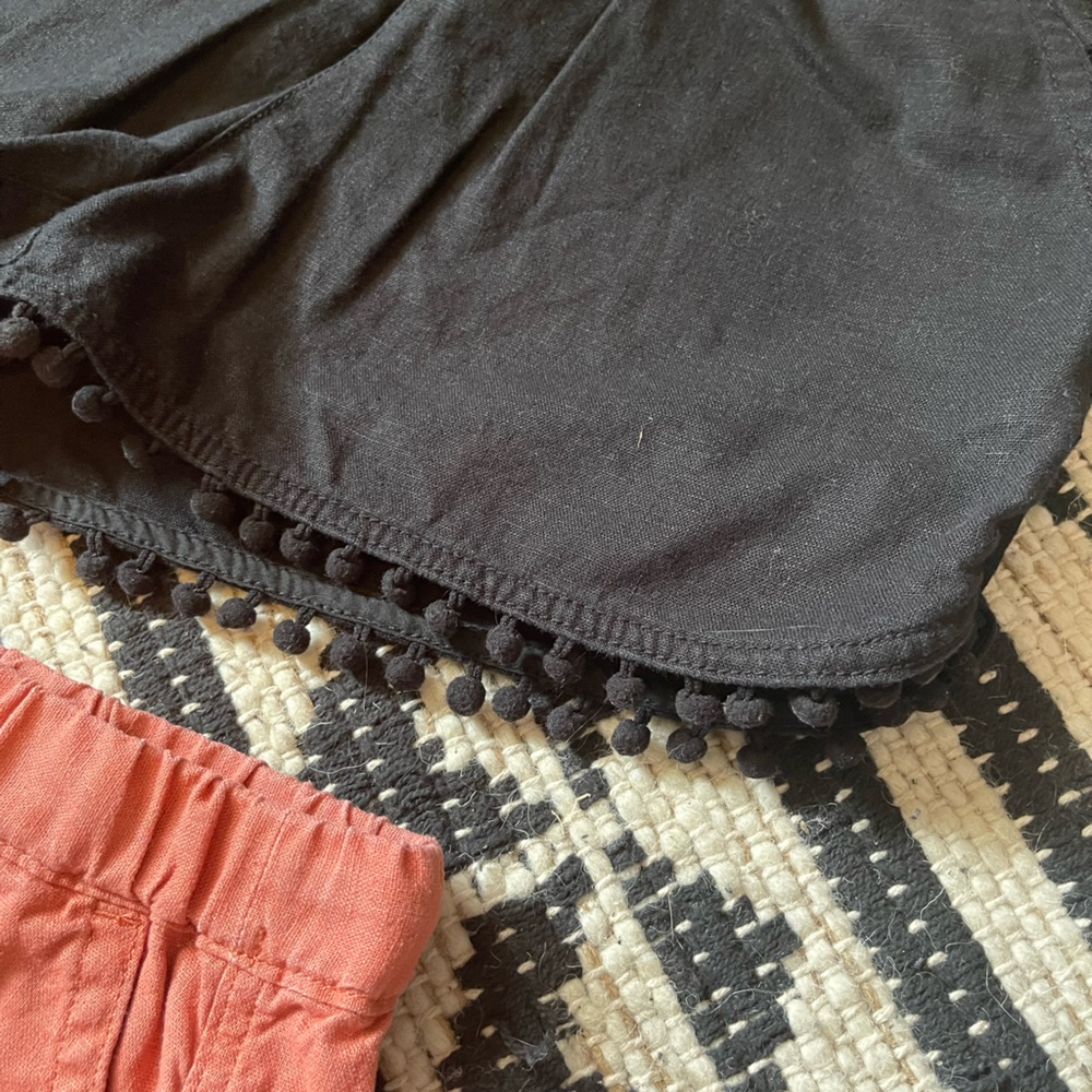 Bundle - 2 pairs J. Crew Pull-on Linen Shorts - Picture 8 of 10